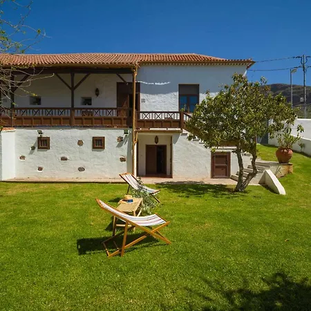 La Montaneta Villa *